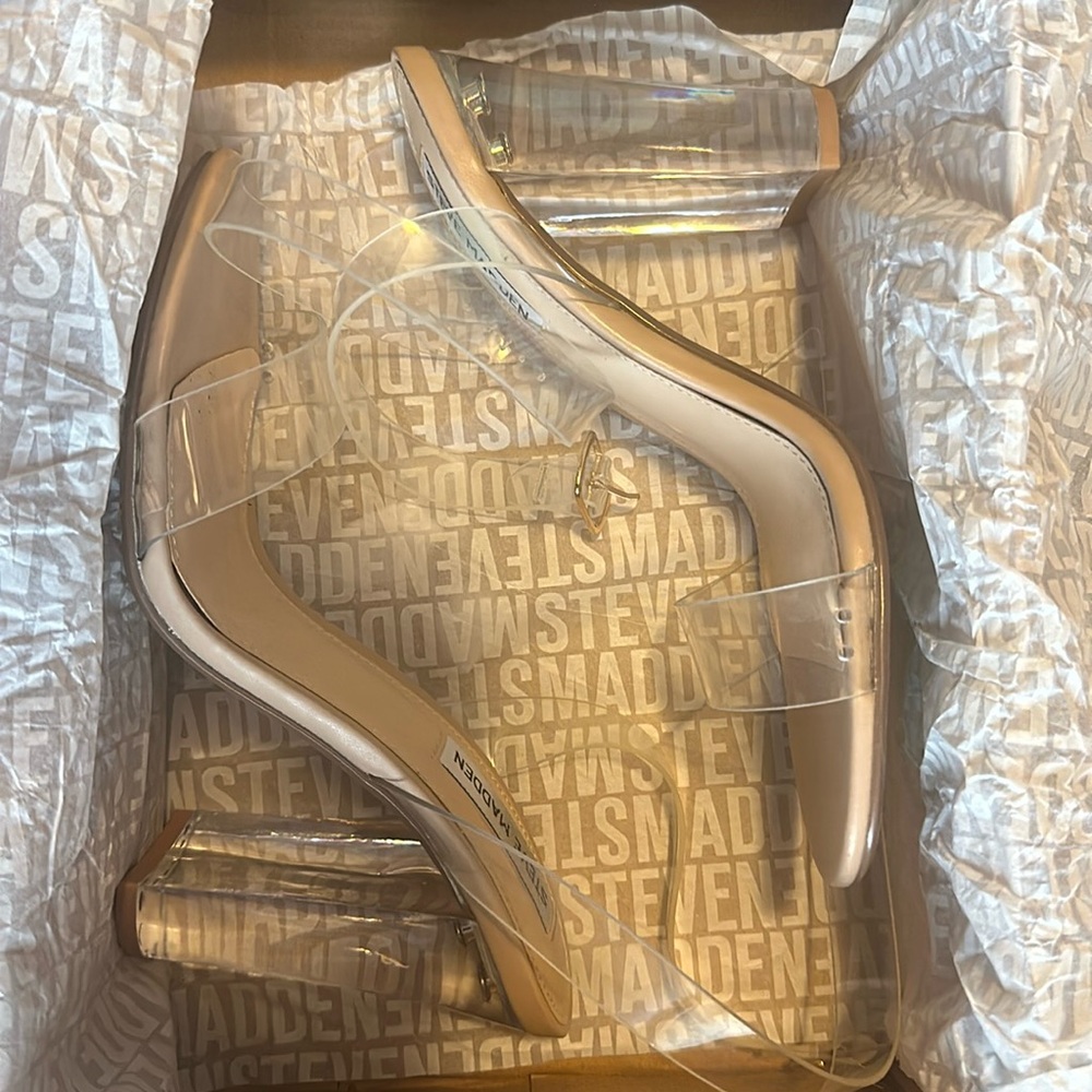 Steve Madden Camille Clear Heels size 8